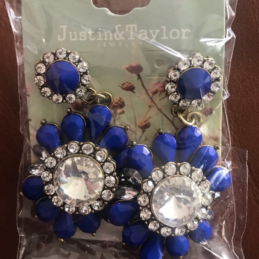 earring bundle! - Picture 2 of 4